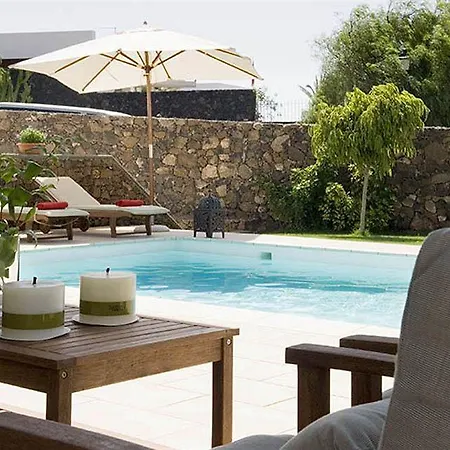 珊瑚别墅酒店 *