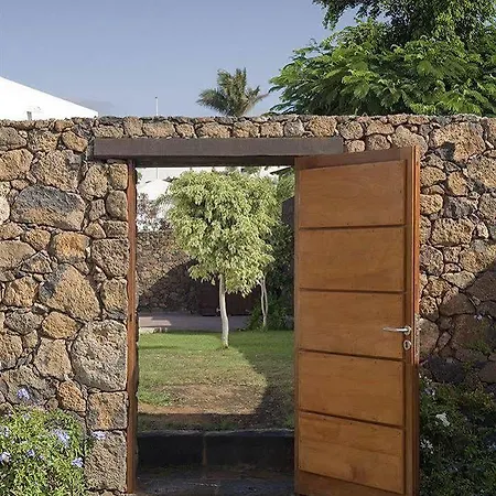 珊瑚别墅酒店 *