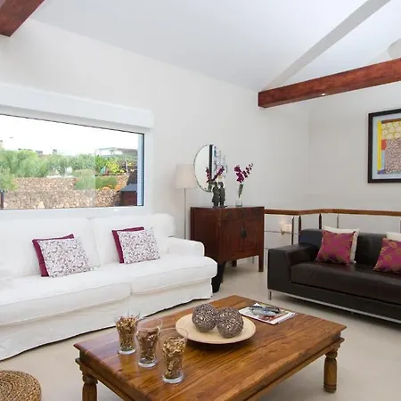 珊瑚别墅酒店 *