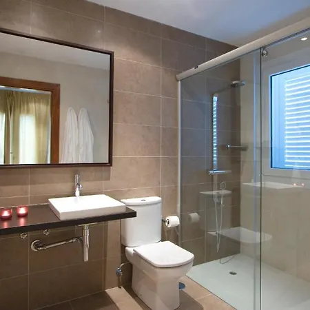 珊瑚别墅酒店 *